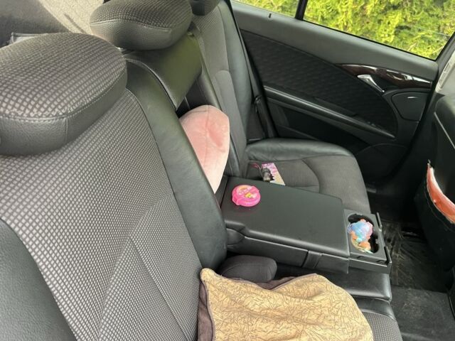 Серый Мерседес Е-Класс, объемом двигателя 0 л и пробегом 506 тыс. км за 2048 $, фото 6 на Automoto.ua