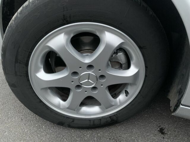 Сірий Мерседес Е-Клас, об'ємом двигуна 2 л та пробігом 240 тис. км за 7750 $, фото 3 на Automoto.ua