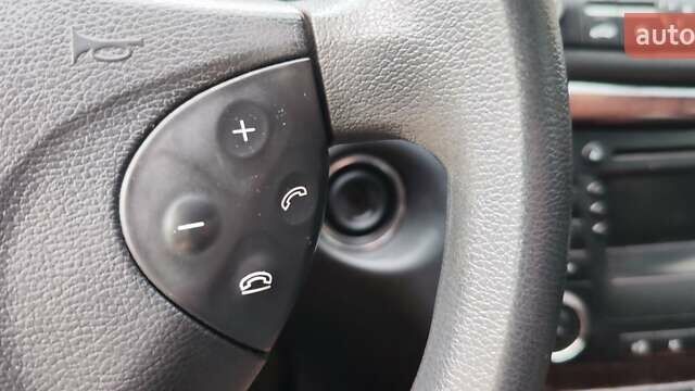 Серый Мерседес Е-Класс, объемом двигателя 2.15 л и пробегом 302 тыс. км за 6600 $, фото 6 на Automoto.ua