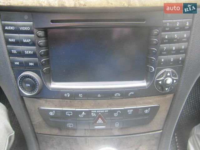 Сірий Мерседес Е-Клас, об'ємом двигуна 2.15 л та пробігом 250 тис. км за 4999 $, фото 40 на Automoto.ua