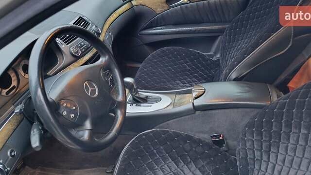 Серый Мерседес Е-Класс, объемом двигателя 3.2 л и пробегом 411 тыс. км за 6500 $, фото 6 на Automoto.ua