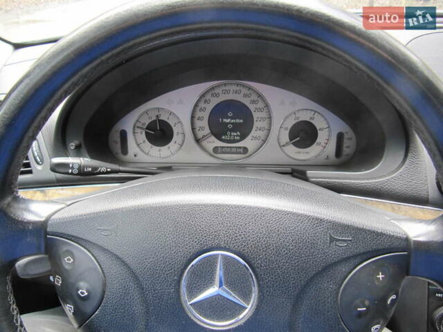 Сірий Мерседес Е-Клас, об'ємом двигуна 2.15 л та пробігом 250 тис. км за 4999 $, фото 39 на Automoto.ua