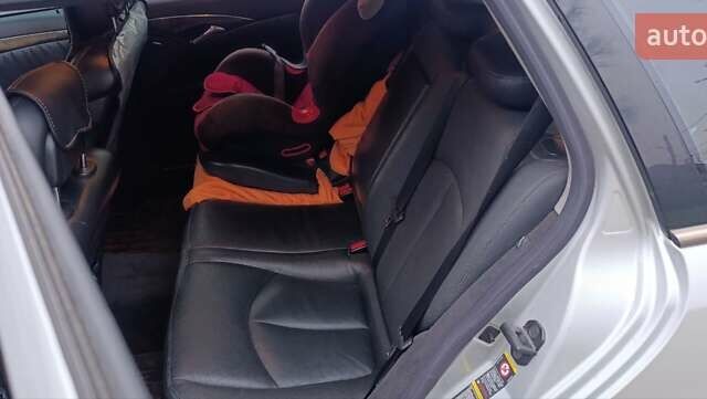 Серый Мерседес Е-Класс, объемом двигателя 3.2 л и пробегом 411 тыс. км за 6500 $, фото 5 на Automoto.ua