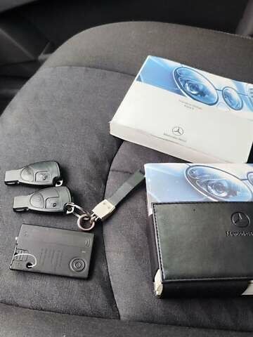 Серый Мерседес Е-Класс, объемом двигателя 2.15 л и пробегом 302 тыс. км за 6600 $, фото 5 на Automoto.ua