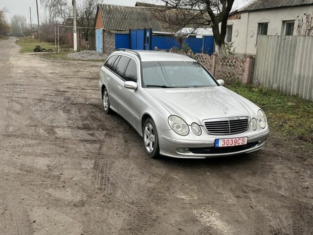 Серый Мерседес Е-Класс, объемом двигателя 3.2 л и пробегом 430 тыс. км за 4800 $, фото 1 на Automoto.ua