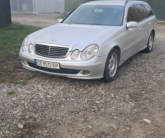 Серый Мерседес Е-Класс, объемом двигателя 2.2 л и пробегом 425 тыс. км за 6200 $, фото 1 на Automoto.ua