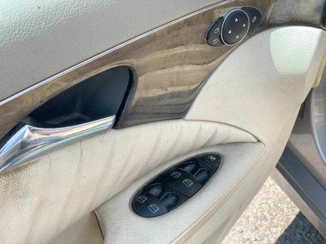 Сірий Мерседес Е-Клас, об'ємом двигуна 2.1 л та пробігом 367 тис. км за 5430 $, фото 20 на Automoto.ua