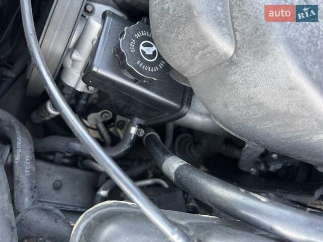 Сірий Мерседес Е-Клас, об'ємом двигуна 3.22 л та пробігом 450 тис. км за 6900 $, фото 15 на Automoto.ua