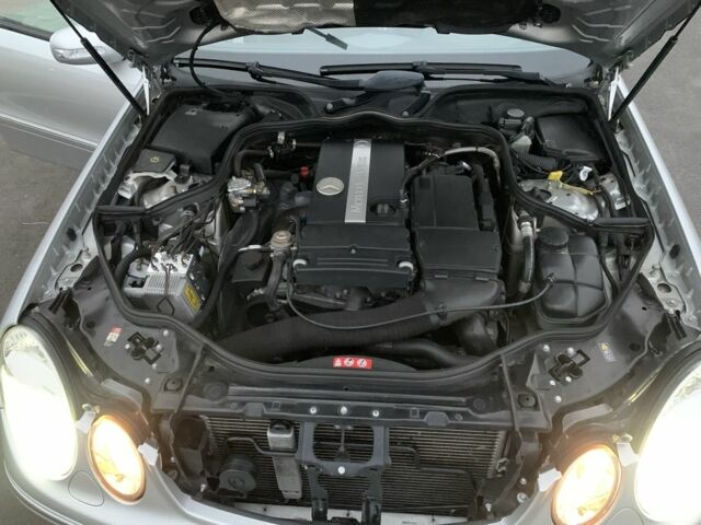 Сірий Мерседес Е-Клас, об'ємом двигуна 2 л та пробігом 240 тис. км за 7750 $, фото 7 на Automoto.ua