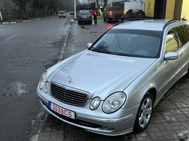 Серый Мерседес Е-Класс, объемом двигателя 3.2 л и пробегом 430 тыс. км за 4800 $, фото 6 на Automoto.ua