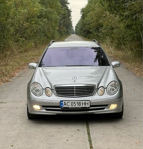 Серый Мерседес Е-Класс, объемом двигателя 3.2 л и пробегом 309 тыс. км за 8300 $, фото 1 на Automoto.ua