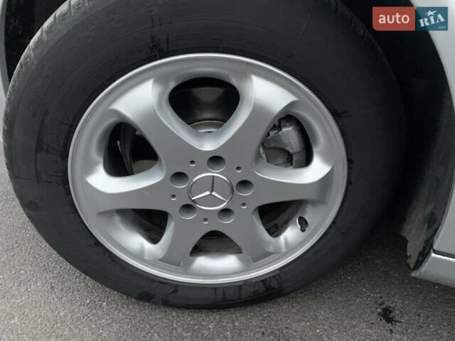 Сірий Мерседес Е-Клас, об'ємом двигуна 1.8 л та пробігом 240 тис. км за 7700 $, фото 32 на Automoto.ua