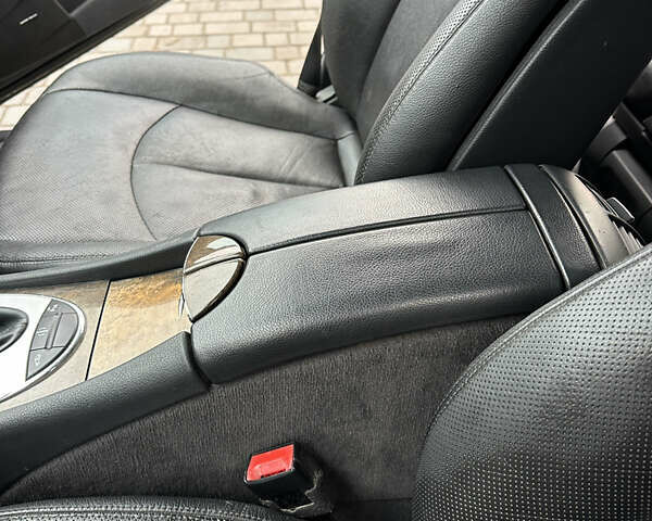 Серый Мерседес Е-Класс, объемом двигателя 3.22 л и пробегом 380 тыс. км за 5999 $, фото 24 на Automoto.ua