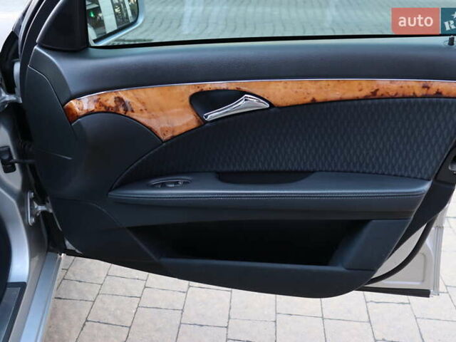 Серый Мерседес Е-Класс, объемом двигателя 1.8 л и пробегом 307 тыс. км за 5800 $, фото 40 на Automoto.ua