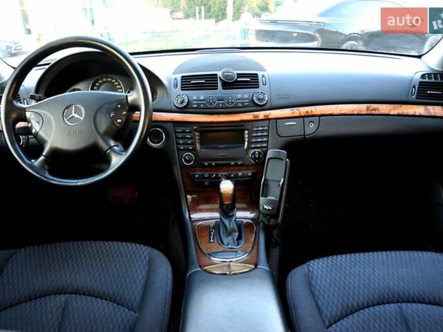 Мерседес Е-Клас 2005 у Львові на Automoto.ua Сірий Мерседес Е-Клас, об'ємом двигуна 1.8 л та пробігом 307 тис. км за 5600 $, фото 29 на Automoto.ua