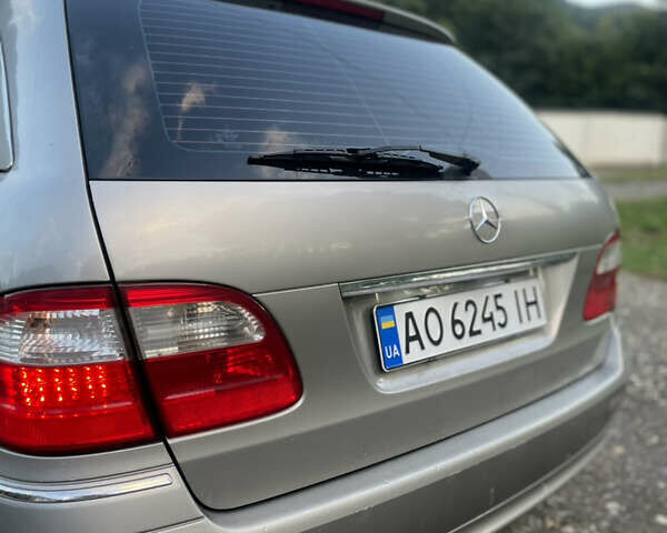 Сірий Мерседес Е-Клас, об'ємом двигуна 3 л та пробігом 382 тис. км за 8000 $, фото 9 на Automoto.ua