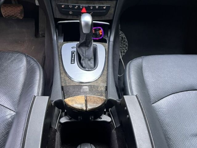 Сірий Мерседес Е-Клас, об'ємом двигуна 3.2 л та пробігом 360 тис. км за 3100 $, фото 7 на Automoto.ua