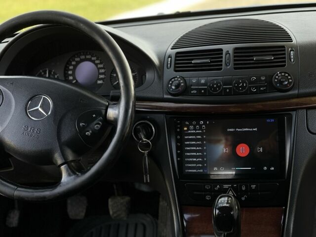 Мерседес Е-Клас 2005 у Рівному на Automoto.ua Сірий Мерседес Е-Клас, об'ємом двигуна 2.2 л та пробігом 320 тис. км за 2650 $, фото 18 на Automoto.ua