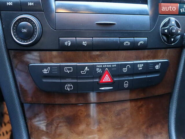 Серый Мерседес Е-Класс, объемом двигателя 1.8 л и пробегом 307 тыс. км за 5800 $, фото 26 на Automoto.ua