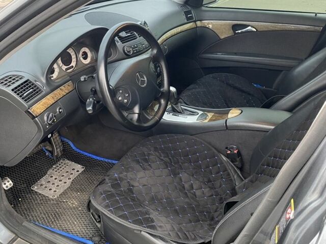 Серый Мерседес Е-Класс, объемом двигателя 3 л и пробегом 415 тыс. км за 6500 $, фото 3 на Automoto.ua