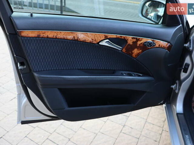 Серый Мерседес Е-Класс, объемом двигателя 1.8 л и пробегом 307 тыс. км за 5800 $, фото 11 на Automoto.ua