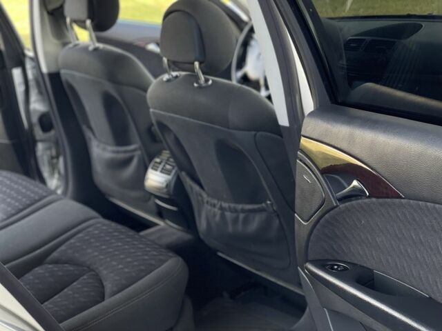 Мерседес Е-Клас 2005 у Рівному на Automoto.ua Сірий Мерседес Е-Клас, об'ємом двигуна 2.2 л та пробігом 320 тис. км за 2650 $, фото 15 на Automoto.ua