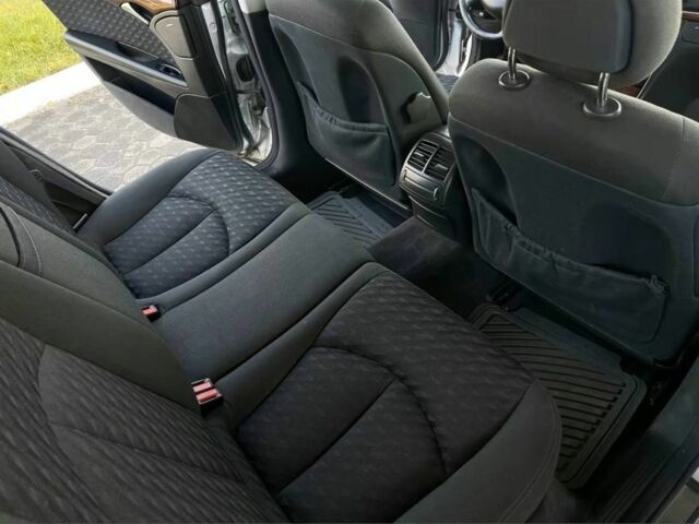 Серый Мерседес Е-Класс, объемом двигателя 2.2 л и пробегом 327 тыс. км за 2450 $, фото 15 на Automoto.ua