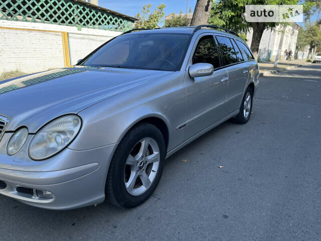 Мерседес Е-Класс 2005 в Стрые на Automoto.ua Серый Мерседес Е-Класс, объемом двигателя 3.22 л и пробегом 320 тыс. км за 7100 $, фото 10 на Automoto.ua