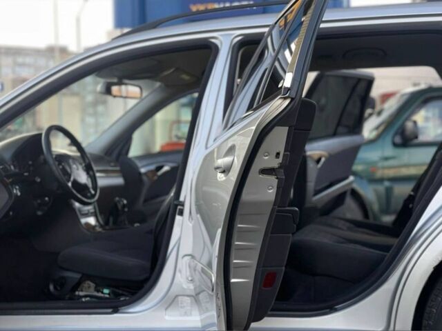 Серый Мерседес Е-Класс, объемом двигателя 2.2 л и пробегом 327 тыс. км за 2450 $, фото 9 на Automoto.ua