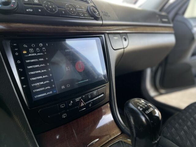 Мерседес Е-Клас 2005 у Рівному на Automoto.ua Сірий Мерседес Е-Клас, об'ємом двигуна 2.2 л та пробігом 320 тис. км за 2650 $, фото 21 на Automoto.ua