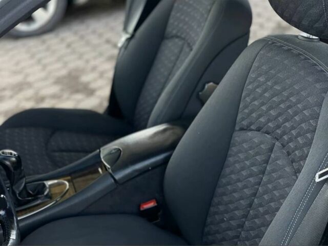 Серый Мерседес Е-Класс, объемом двигателя 2.2 л и пробегом 327 тыс. км за 2450 $, фото 17 на Automoto.ua