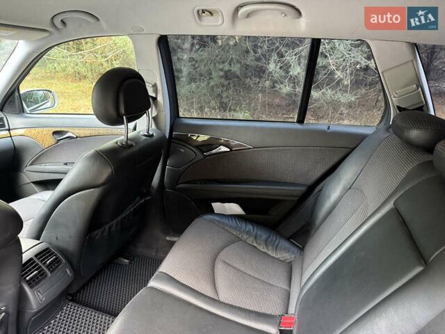 Сірий Мерседес Е-Клас, об'ємом двигуна 3.22 л та пробігом 265 тис. км за 7500 $, фото 28 на Automoto.ua