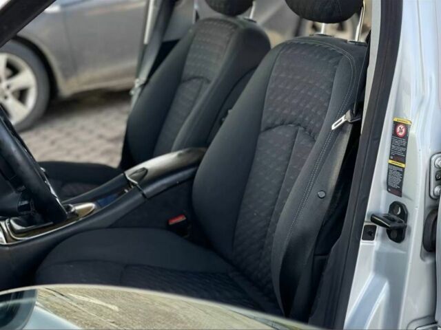 Серый Мерседес Е-Класс, объемом двигателя 2.2 л и пробегом 327 тыс. км за 2450 $, фото 22 на Automoto.ua