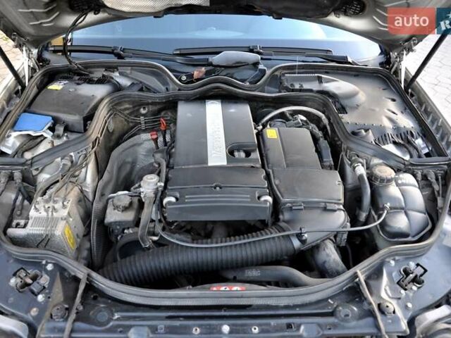 Мерседес Е-Клас 2005 у Львові на Automoto.ua Сірий Мерседес Е-Клас, об'ємом двигуна 1.8 л та пробігом 307 тис. км за 5600 $, фото 36 на Automoto.ua