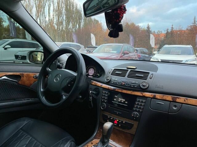 Сірий Мерседес Е-Клас, об'ємом двигуна 3.2 л та пробігом 408 тис. км за 6900 $, фото 8 на Automoto.ua