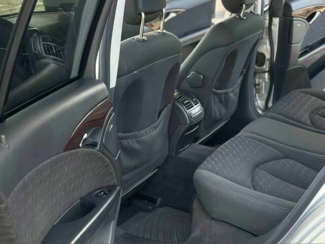 Серый Мерседес Е-Класс, объемом двигателя 2.2 л и пробегом 327 тыс. км за 2450 $, фото 20 на Automoto.ua