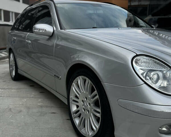 Сірий Мерседес Е-Клас, об'ємом двигуна 1.8 л та пробігом 305 тис. км за 6200 $, фото 1 на Automoto.ua