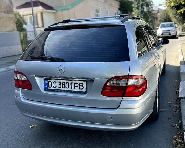 Мерседес Е-Класс 2005 в Стрые на Automoto.ua Серый Мерседес Е-Класс, объемом двигателя 3.22 л и пробегом 320 тыс. км за 7100 $, фото 2 на Automoto.ua
