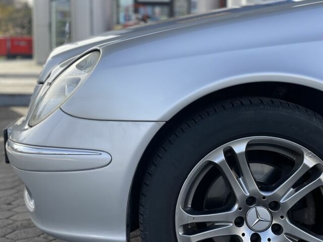 Мерседес Е-Клас 2005 у Рівному на Automoto.ua Сірий Мерседес Е-Клас, об'ємом двигуна 2.2 л та пробігом 320 тис. км за 2650 $, фото 4 на Automoto.ua