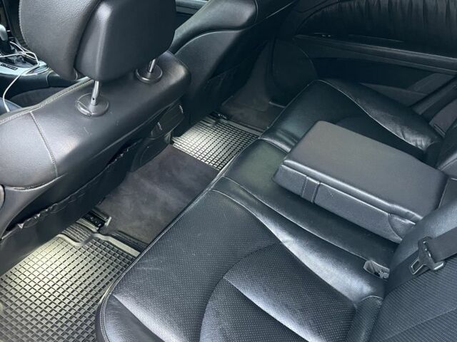 Мерседес Е-Клас 2005 у Хусте на Automoto.ua Сірий Мерседес Е-Клас, об'ємом двигуна 3 л та пробігом 383 тис. км за 7700 $, фото 13 на Automoto.ua