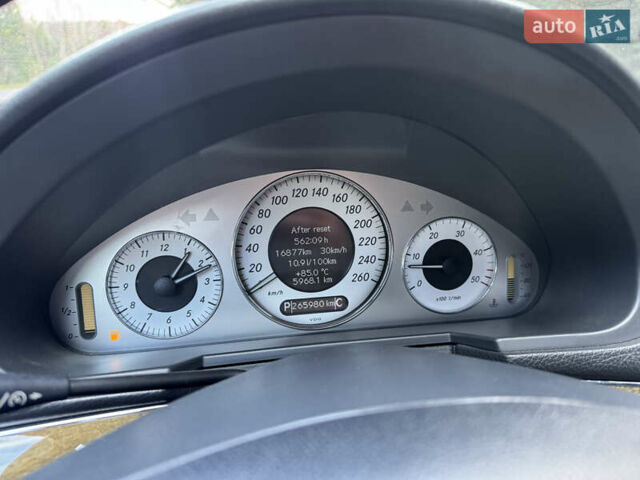 Сірий Мерседес Е-Клас, об'ємом двигуна 3.22 л та пробігом 265 тис. км за 7500 $, фото 33 на Automoto.ua