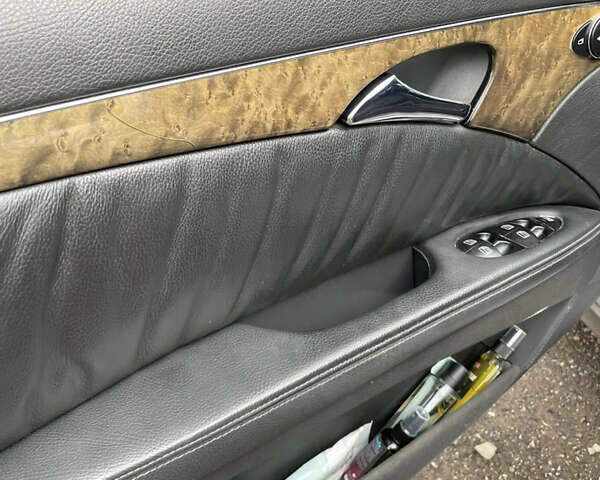 Серый Мерседес Е-Класс, объемом двигателя 2.99 л и пробегом 380 тыс. км за 6999 $, фото 32 на Automoto.ua