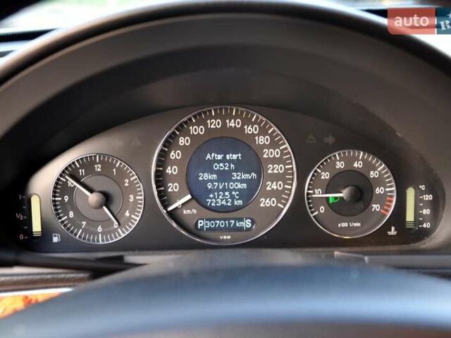 Мерседес Е-Клас 2005 у Львові на Automoto.ua Сірий Мерседес Е-Клас, об'ємом двигуна 1.8 л та пробігом 307 тис. км за 5600 $, фото 34 на Automoto.ua