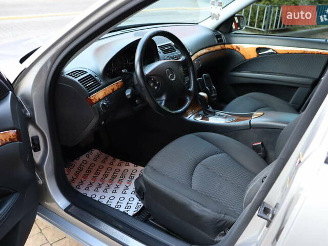 Серый Мерседес Е-Класс, объемом двигателя 1.8 л и пробегом 307 тыс. км за 5800 $, фото 14 на Automoto.ua