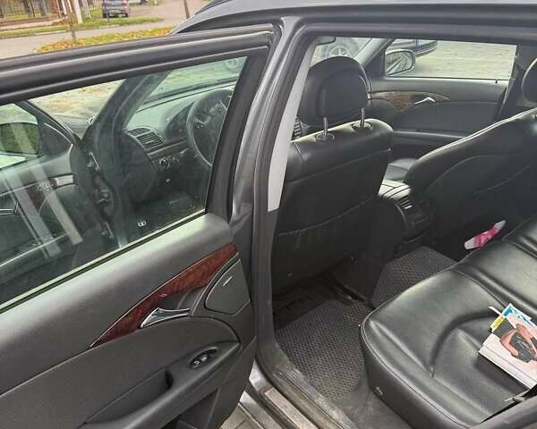 Мерседес Е-Клас 2005 у Галиче на Automoto.ua Сірий Мерседес Е-Клас, об'ємом двигуна 1.8 л та пробігом 319 тис. км за 5200 $, фото 5 на Automoto.ua