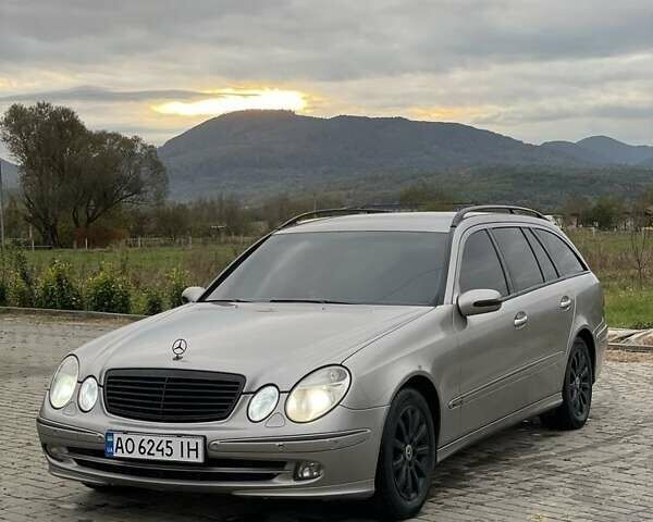Мерседес Е-Класс 2005 в Хусте на Automoto.ua Серый Мерседес Е-Класс, объемом двигателя 3 л и пробегом 383 тыс. км за 7700 $, фото 3 на Automoto.ua