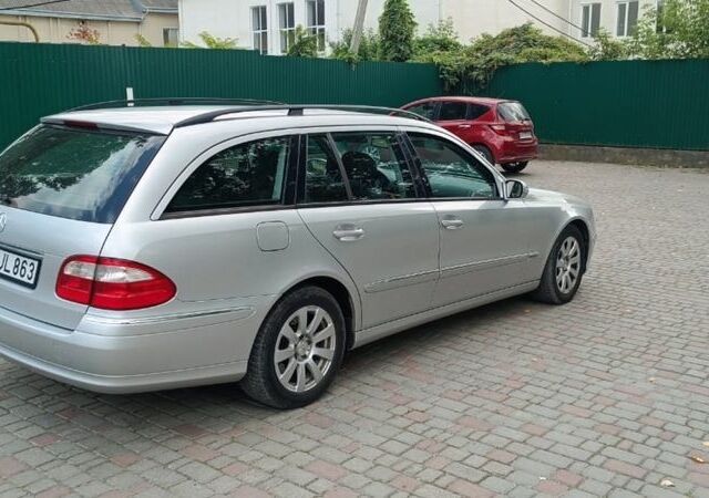 Серый Мерседес Е-Класс, объемом двигателя 3.2 л и пробегом 450 тыс. км за 2800 $, фото 5 на Automoto.ua