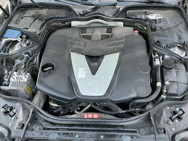 Мерседес Е-Клас 2005 у Хусте на Automoto.ua Сірий Мерседес Е-Клас, об'ємом двигуна 3 л та пробігом 383 тис. км за 7700 $, фото 22 на Automoto.ua