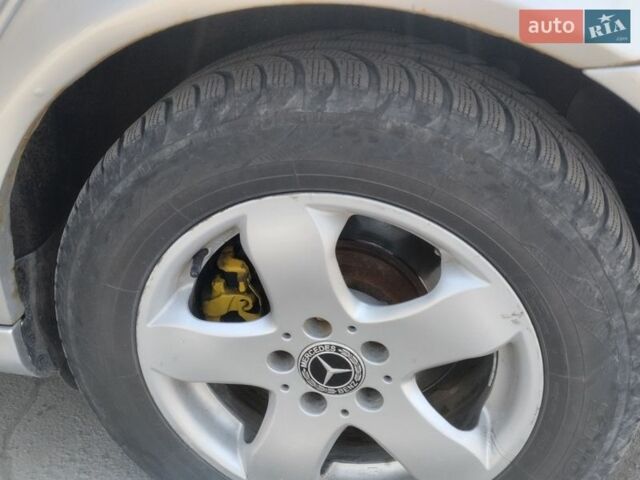 Серый Мерседес Е-Класс, объемом двигателя 3.22 л и пробегом 350 тыс. км за 5600 $, фото 7 на Automoto.ua