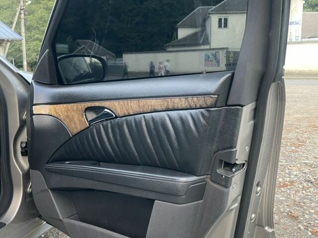 Мерседес Е-Клас 2005 у Хусте на Automoto.ua Сірий Мерседес Е-Клас, об'ємом двигуна 3 л та пробігом 383 тис. км за 7700 $, фото 17 на Automoto.ua